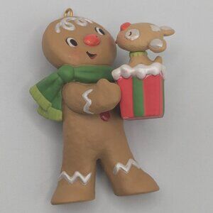 Hallmark Keepsake Kisses for Kacey 2014 Limited Edition Christmas Ornament